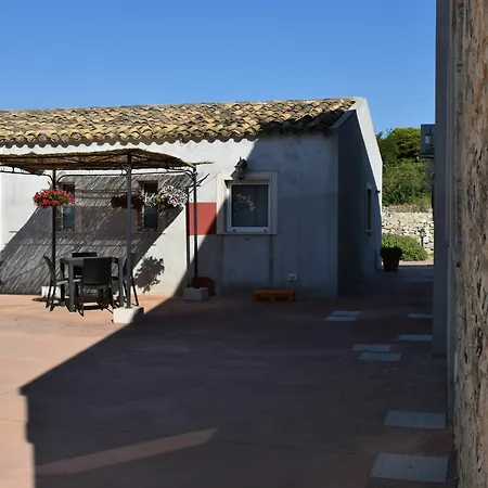 Azienda Agrituristica E Didattica Craunari * Modica